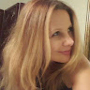 Meet your Posher, Rosana